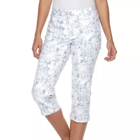 Croft & Borrow Floral Capri Pants - Picture 1 of 11